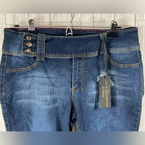 Kiss & Fly Skinny Jeans - Picture 3 of 10